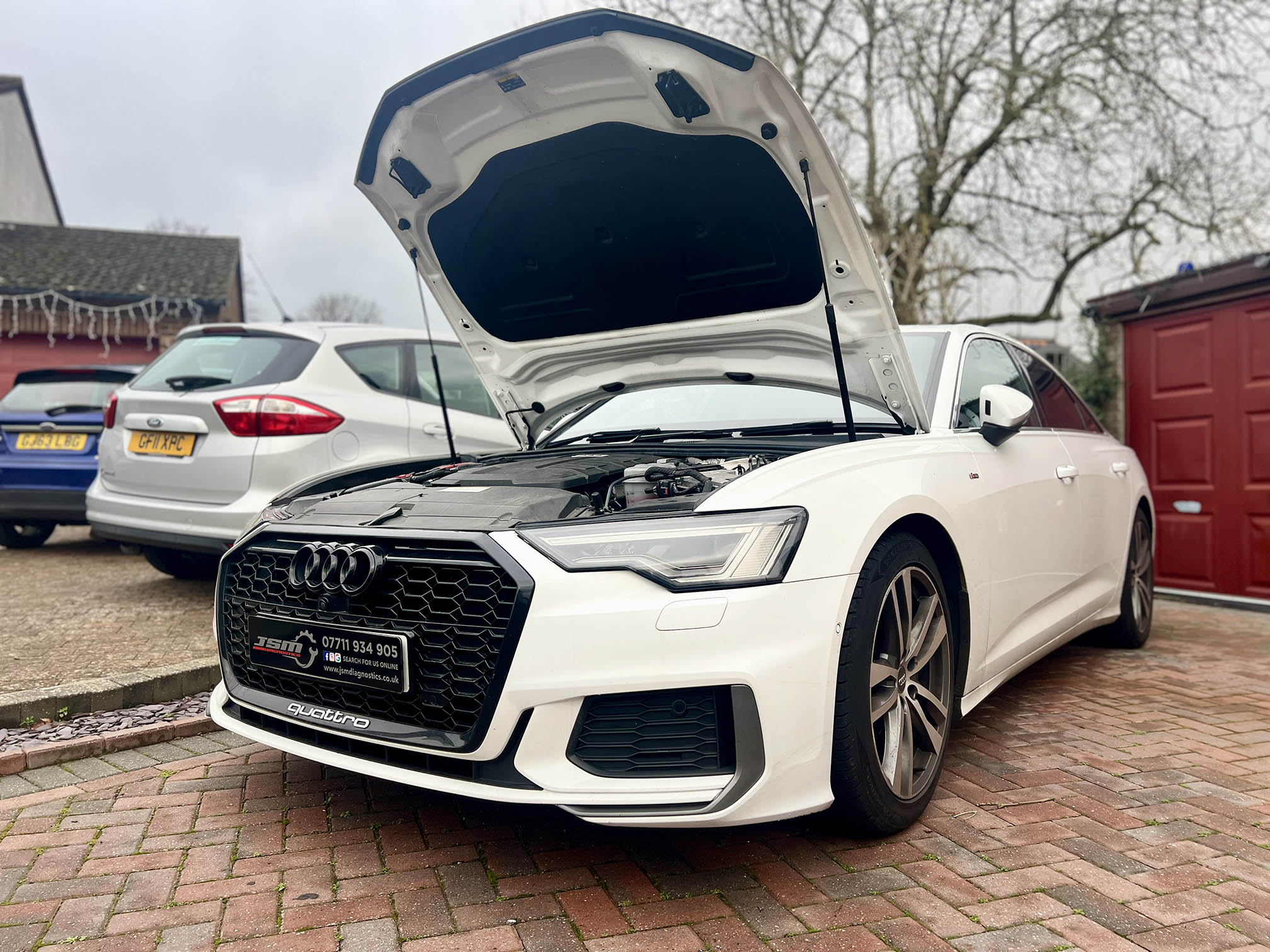 JSM Diagnostics carrying out a full vehicle service